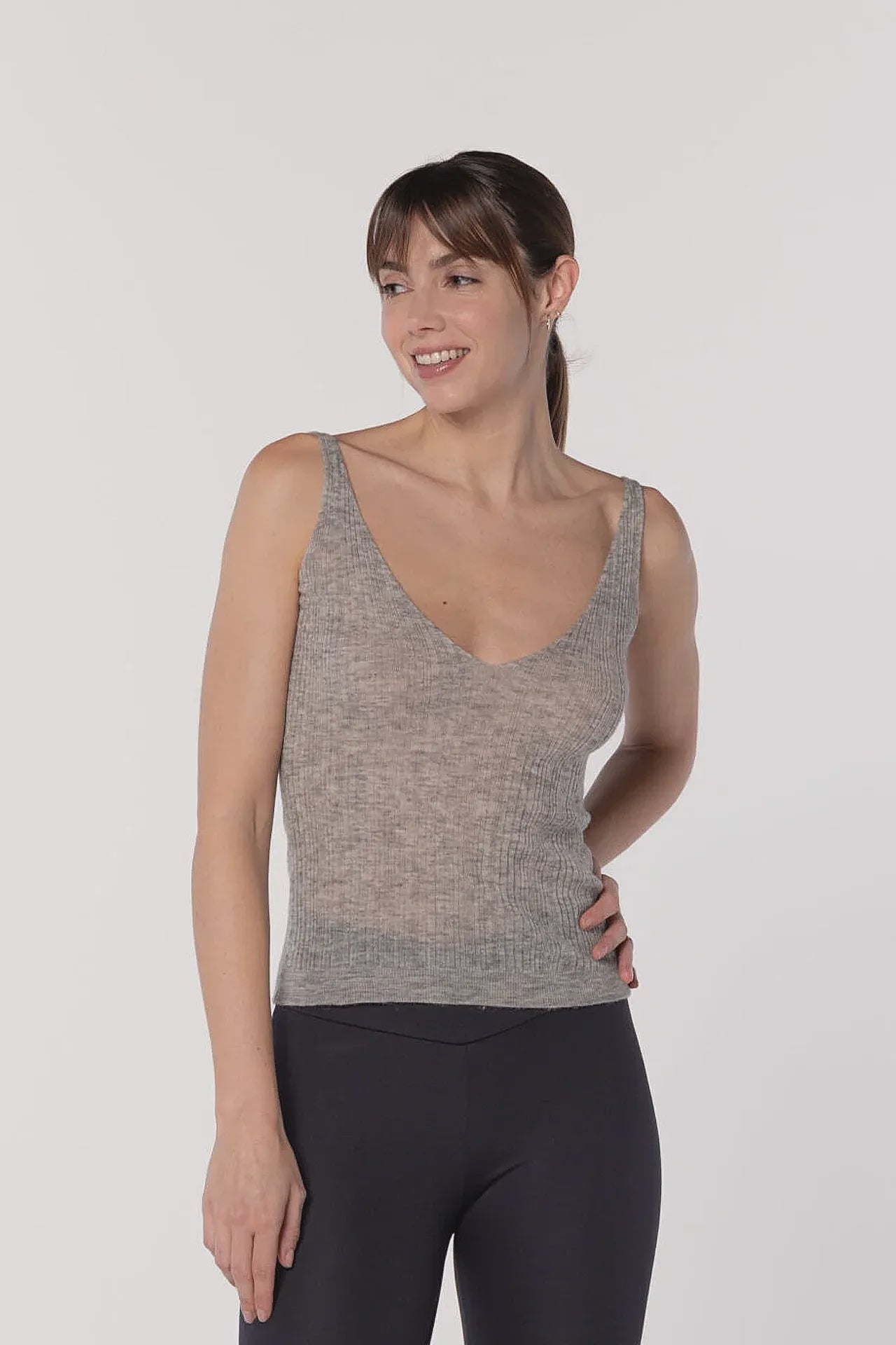 Lucy cashmere top grey