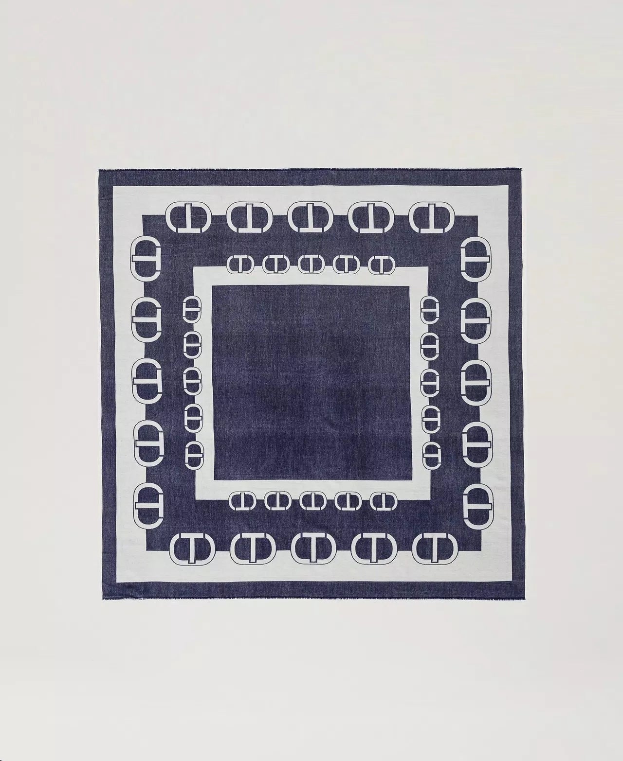 Jacquard kefiah with logo