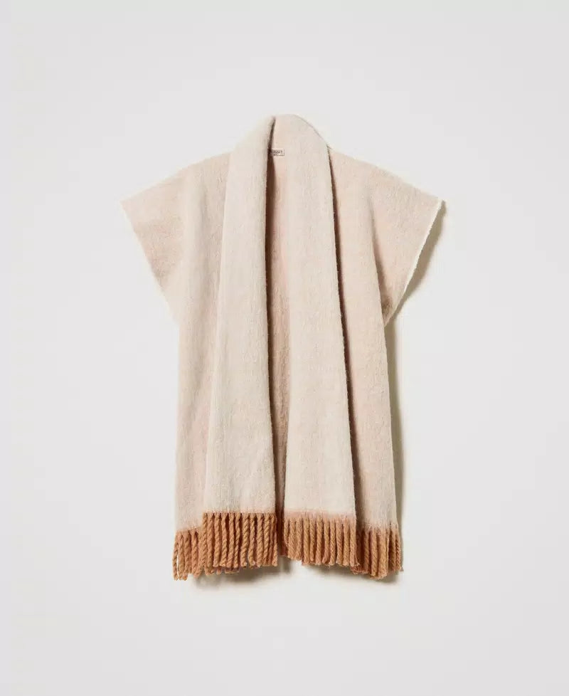 Poncho with fringes brown
