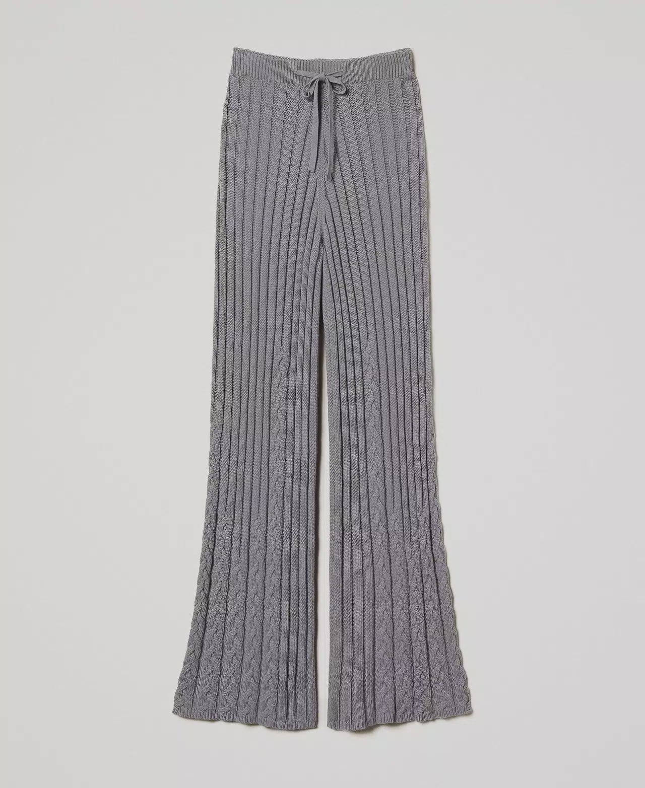 Flared trousers with cable knit pattern