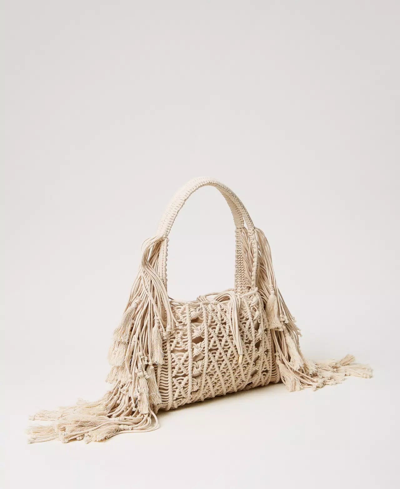 Salina shopper with woven design and fringes