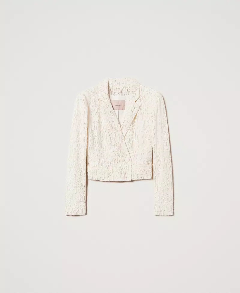 Boxy blazer in floral lace