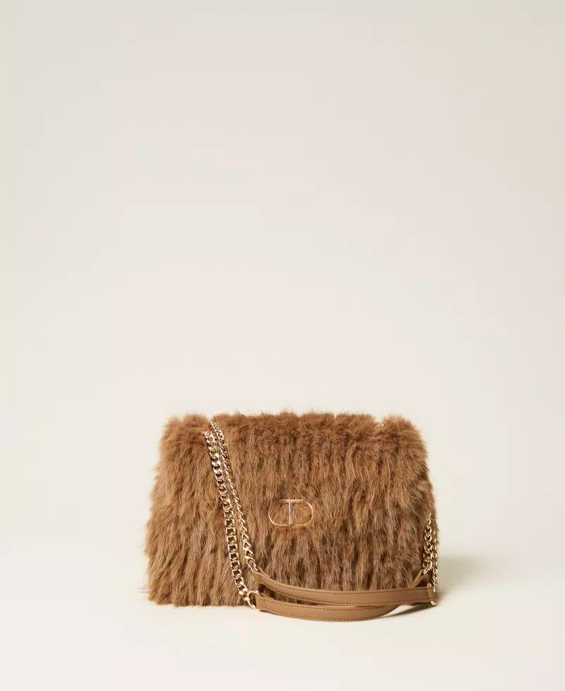 “Dreamy” faux fur shoulder bag