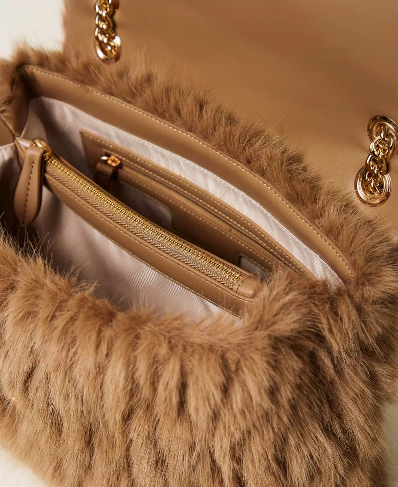 “Dreamy” faux fur shoulder bag