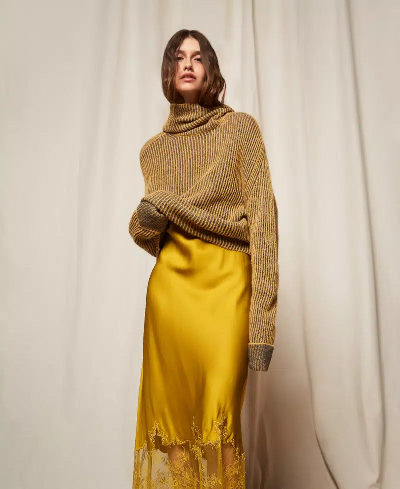 Wool blend vanisé turtle neck jumper