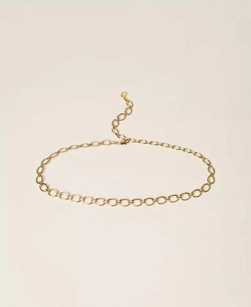 Chain belt with Oval T