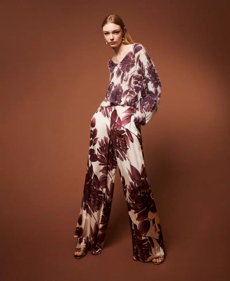 Wide trousers with floral print