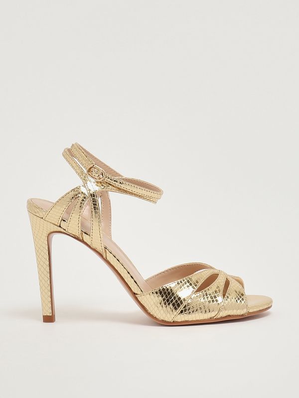 Laminated leather sandals