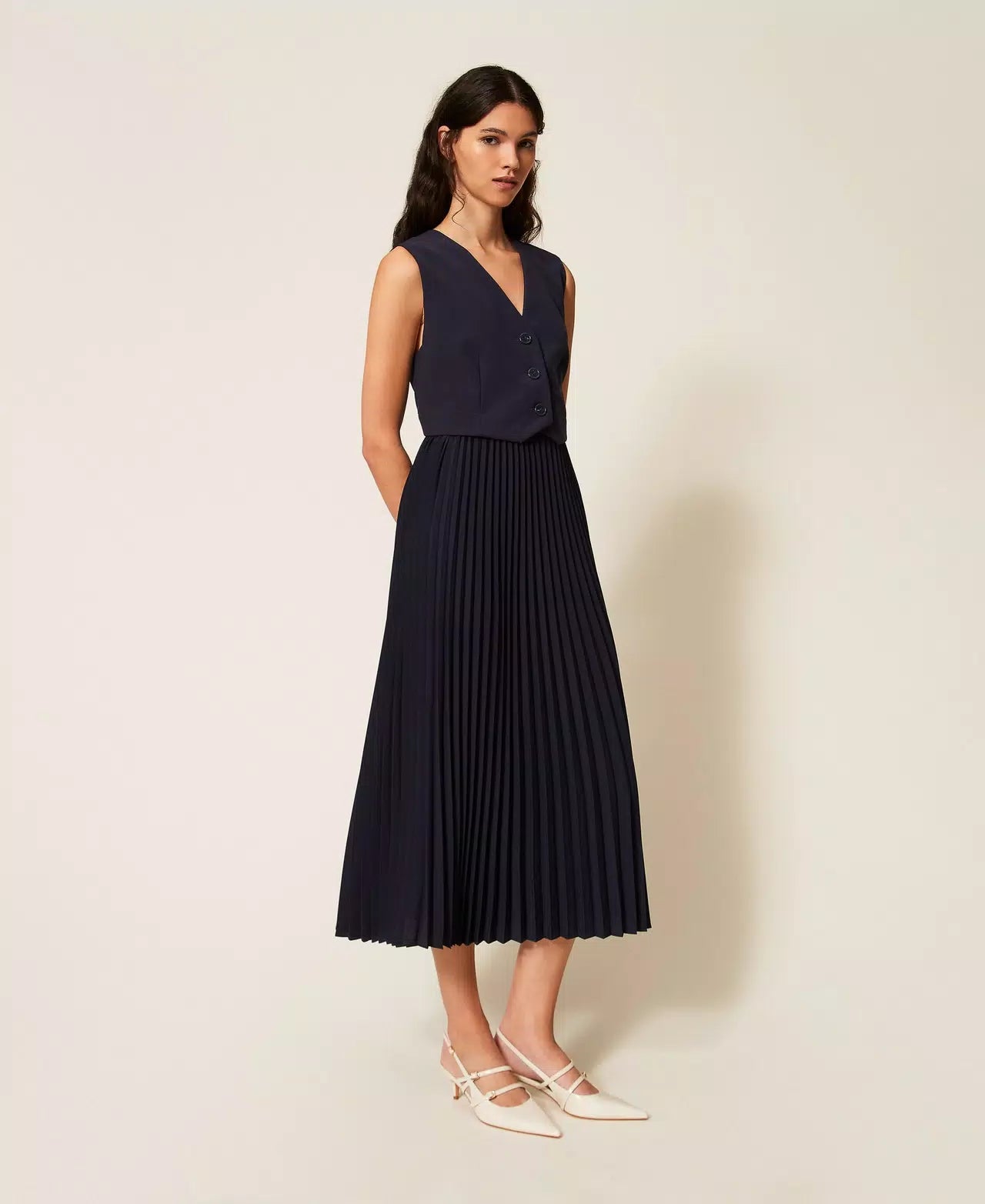Long waistcoat-effect dress with pleats