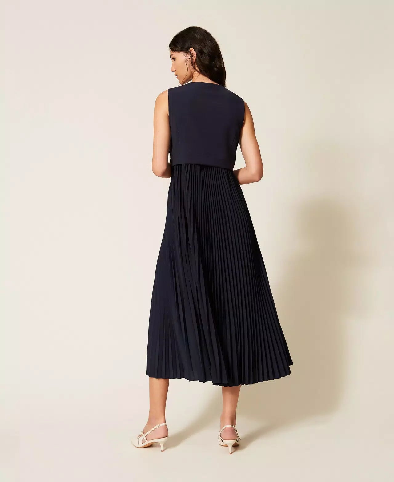 Long waistcoat-effect dress with pleats