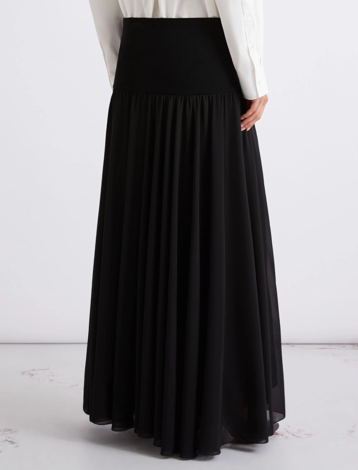Flared georgette skirt