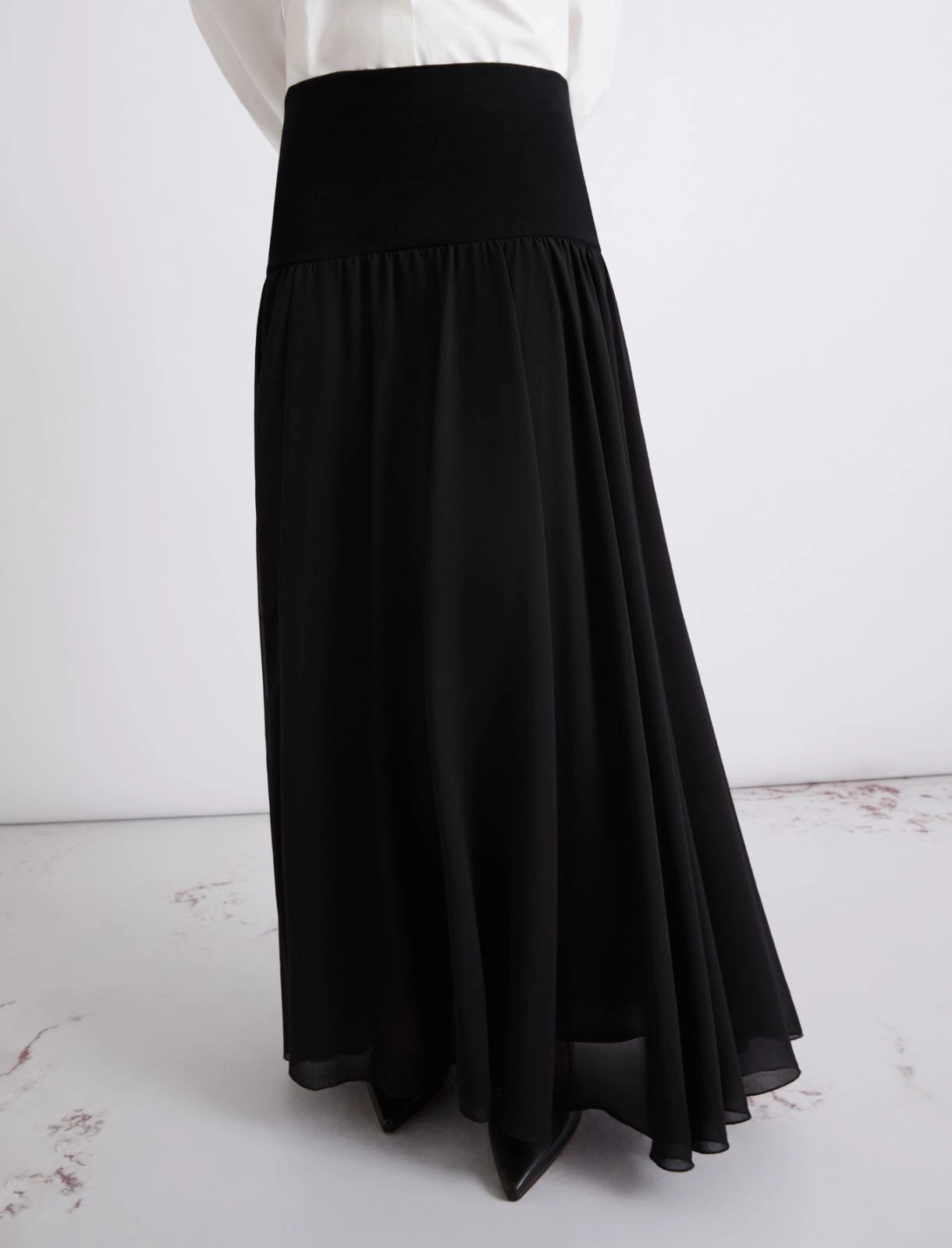Flared georgette skirt