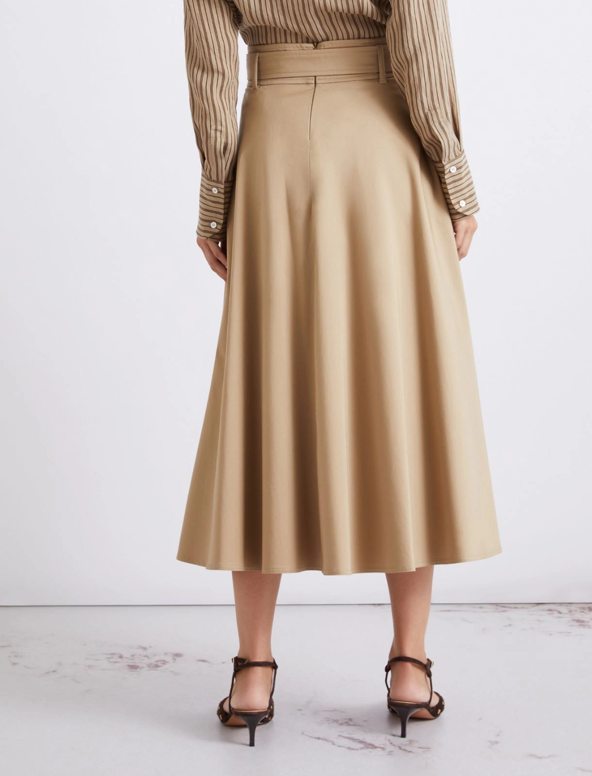 Water-repellent stretch cotton satin skirt