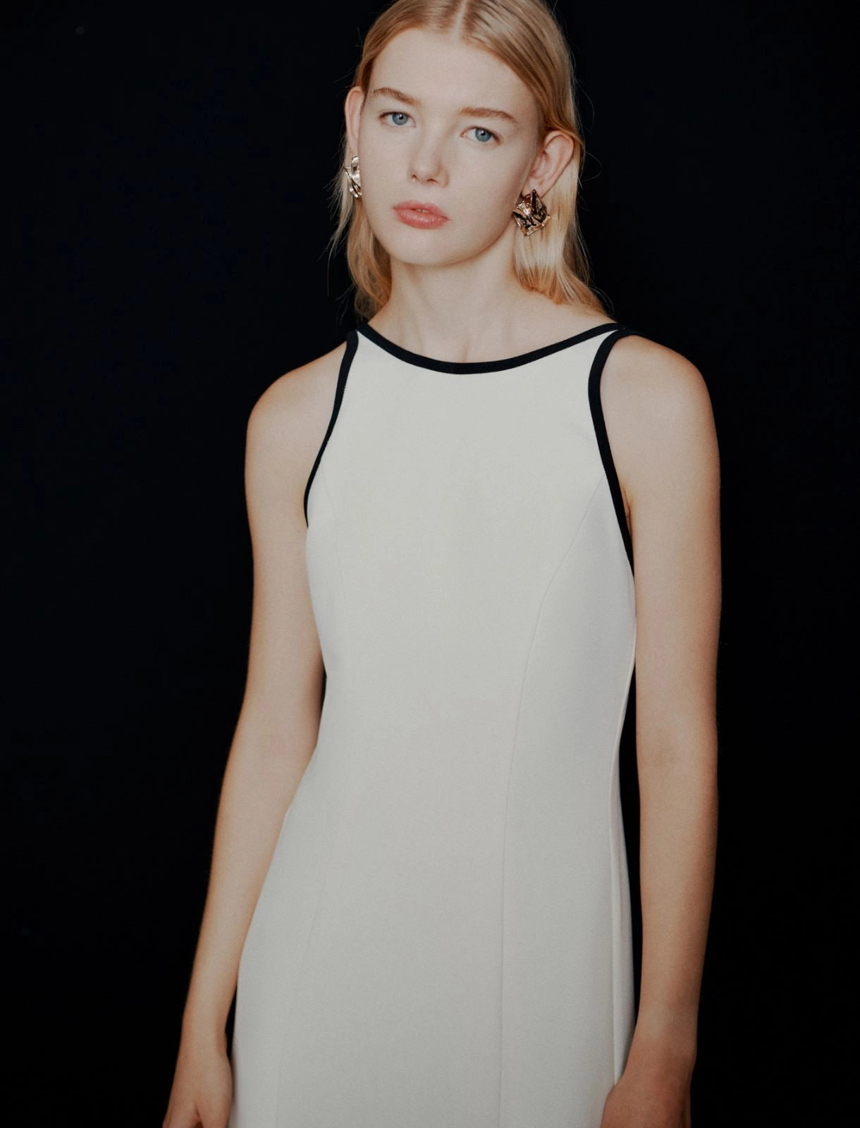 Envers satin backless dress