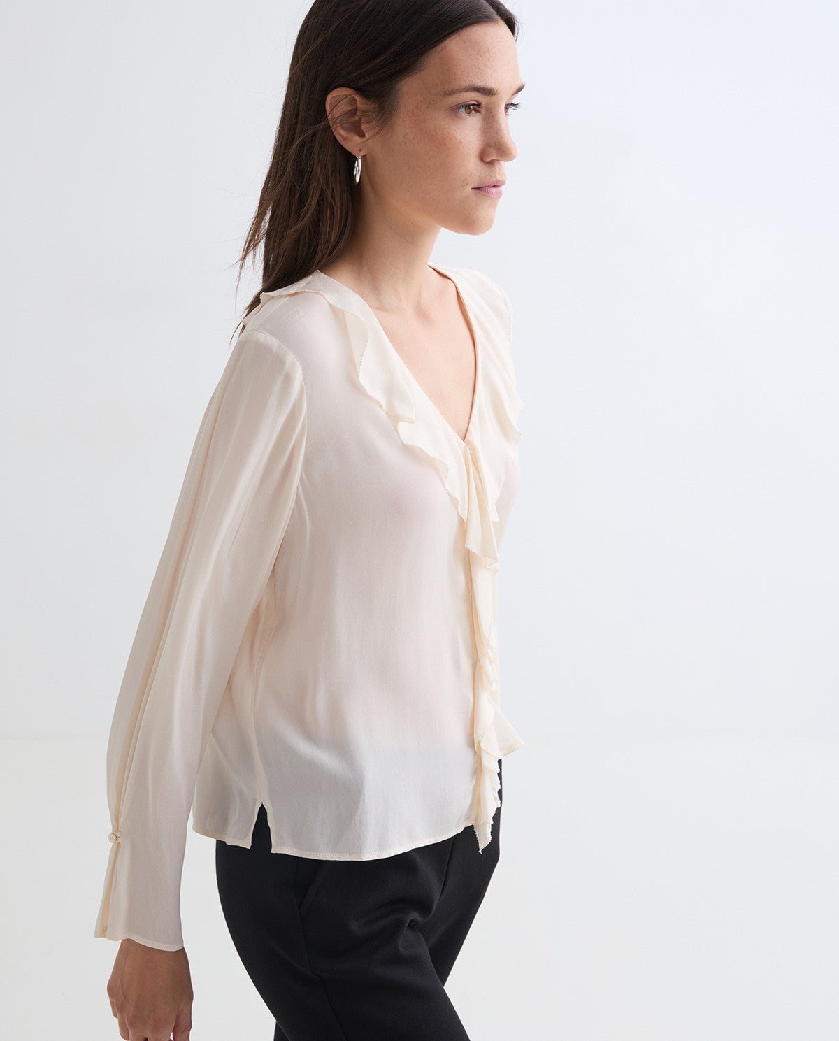 Ecru flowy blouse ruffles