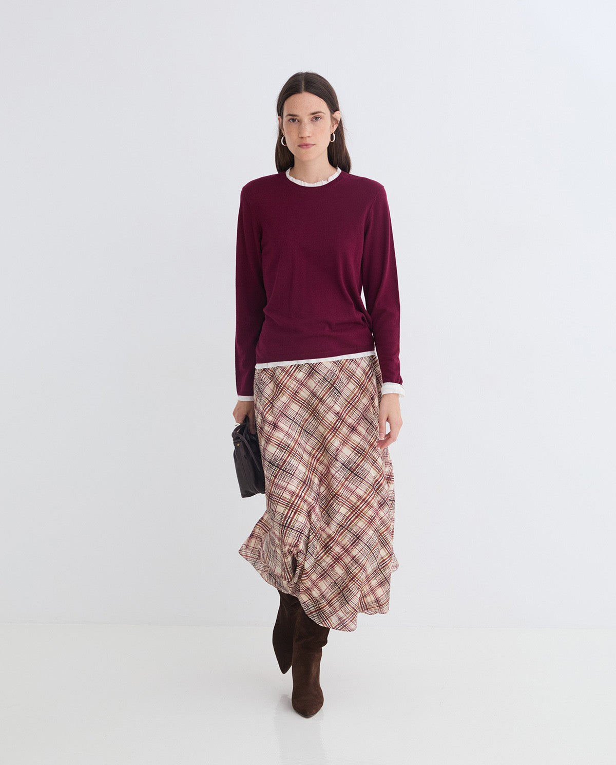 Maroon cotton and wool sweater contrasting accents