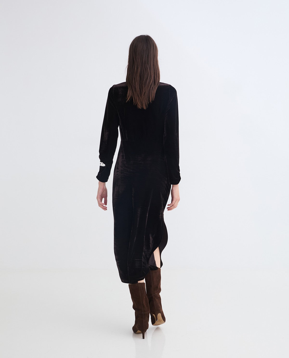 Chocolate V-neck velvet midi dress