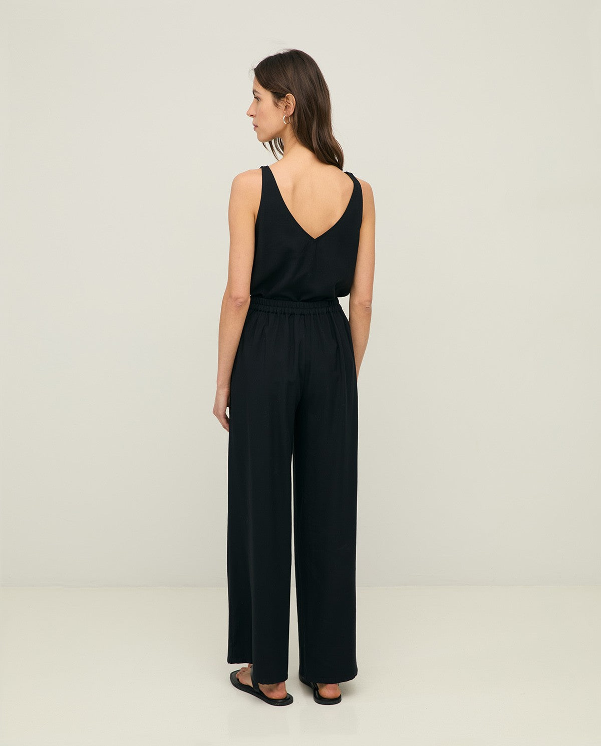 Flowy wide-leg trousers