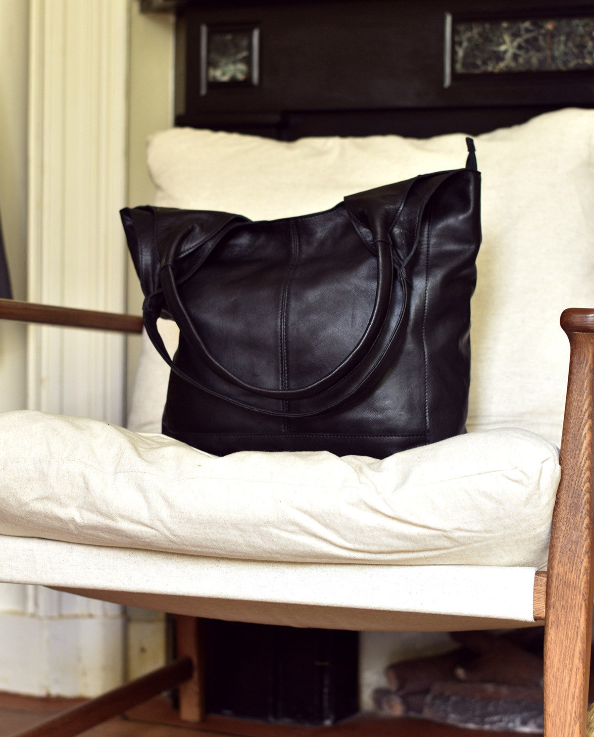 Black leather hobo bag with zip