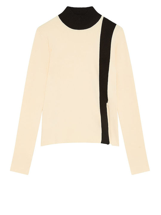 Knit top with side slit