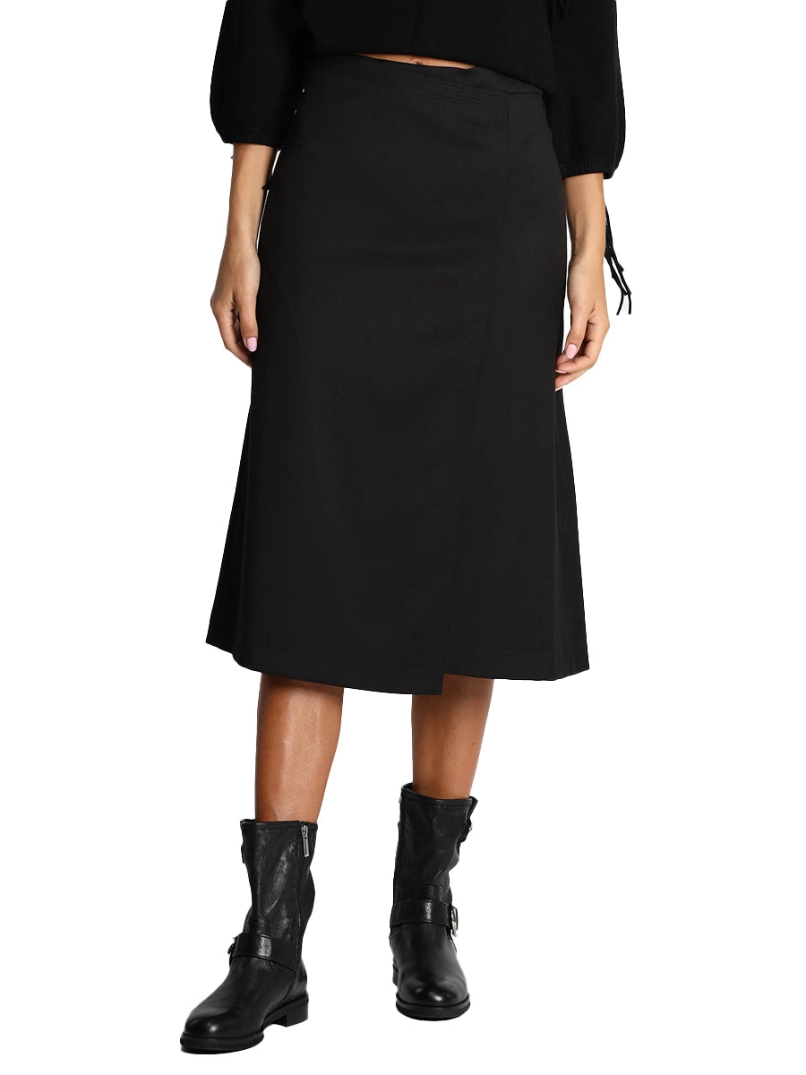 Black skirt with opening